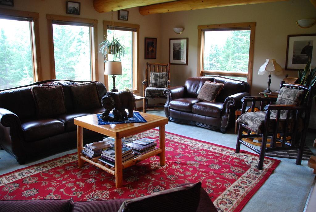 Kicking Horse Canyon Guest House Golden Exteriér fotografie