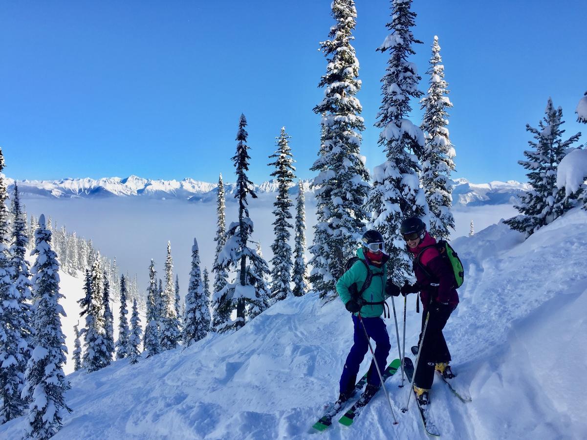 Kicking Horse Canyon Guest House Golden Exteriér fotografie