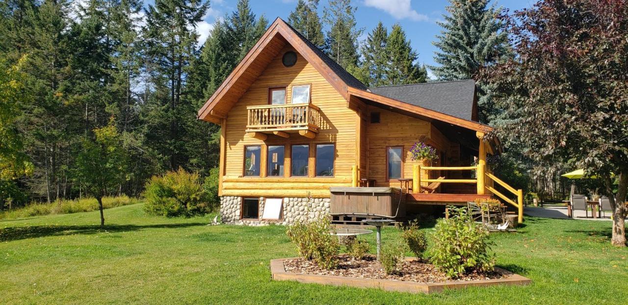 Kicking Horse Canyon Guest House Golden Exteriér fotografie